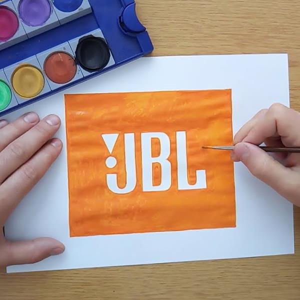 معرفی برند JBL